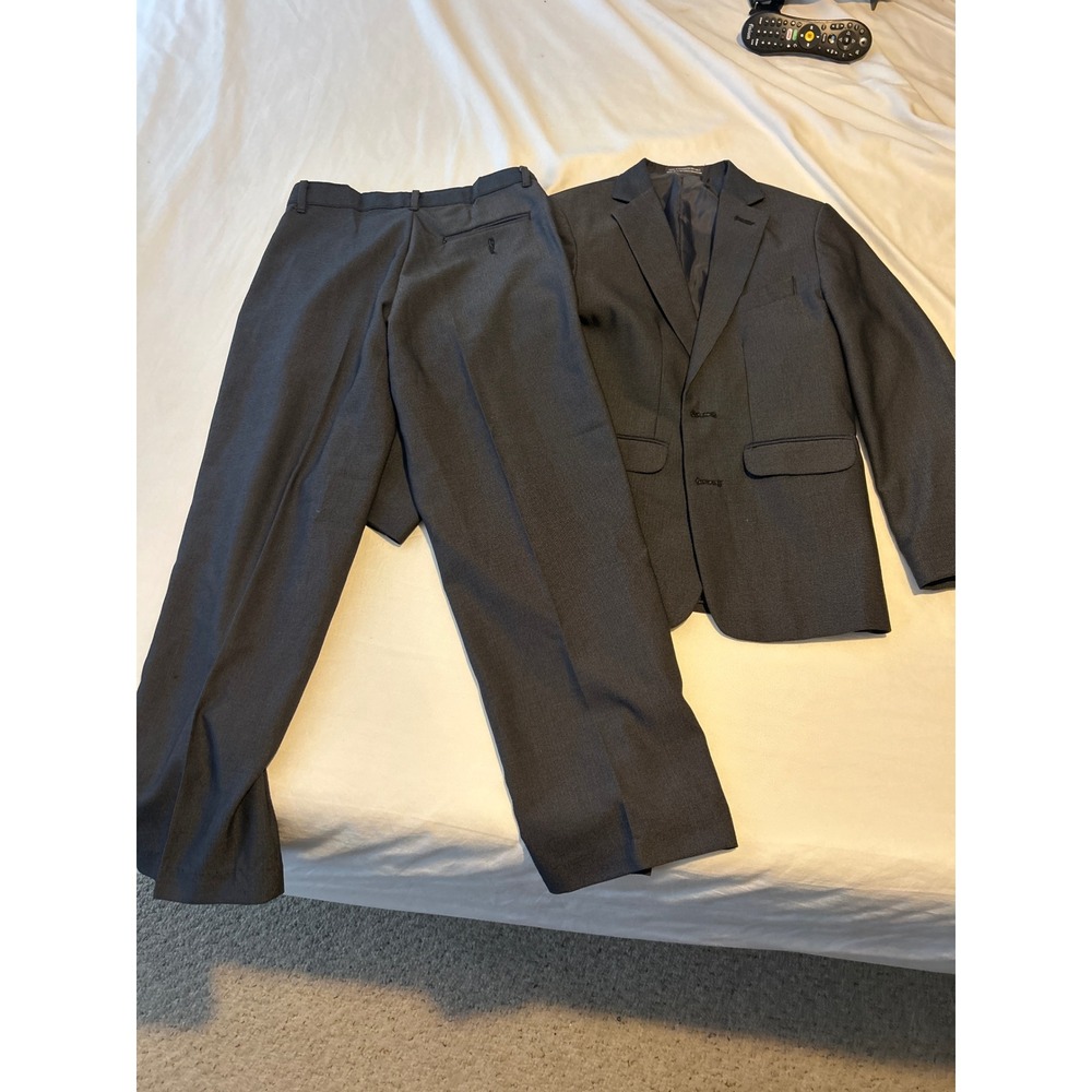 Boys Charcoal Heather 2-Piece Suit Set Blazer and Pants Size 26x24